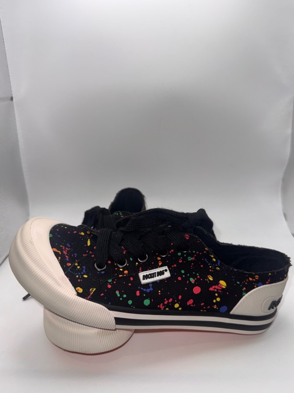 Rocket Dog Sneakers with Colorful Paint Splatter. Size 6